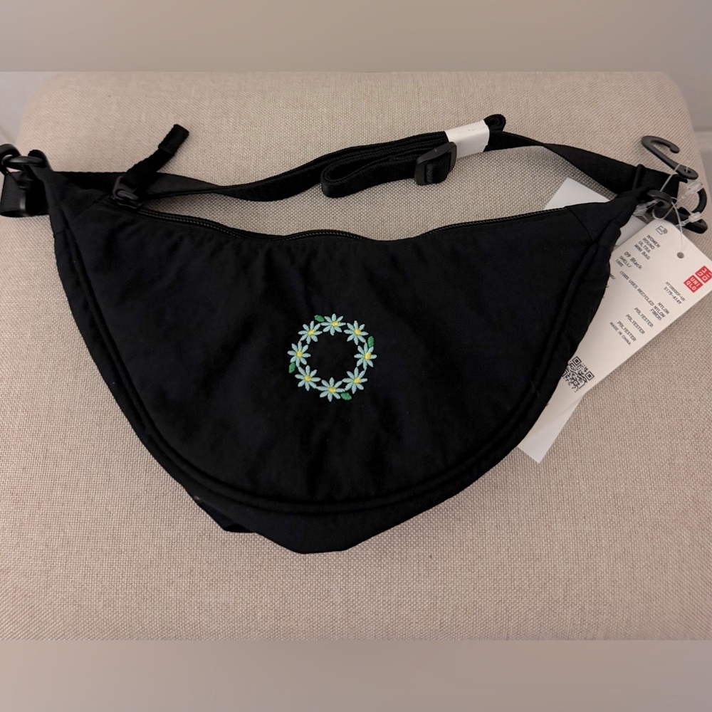 Uniqlo Ultra Mini Bag with Floral Embroidery